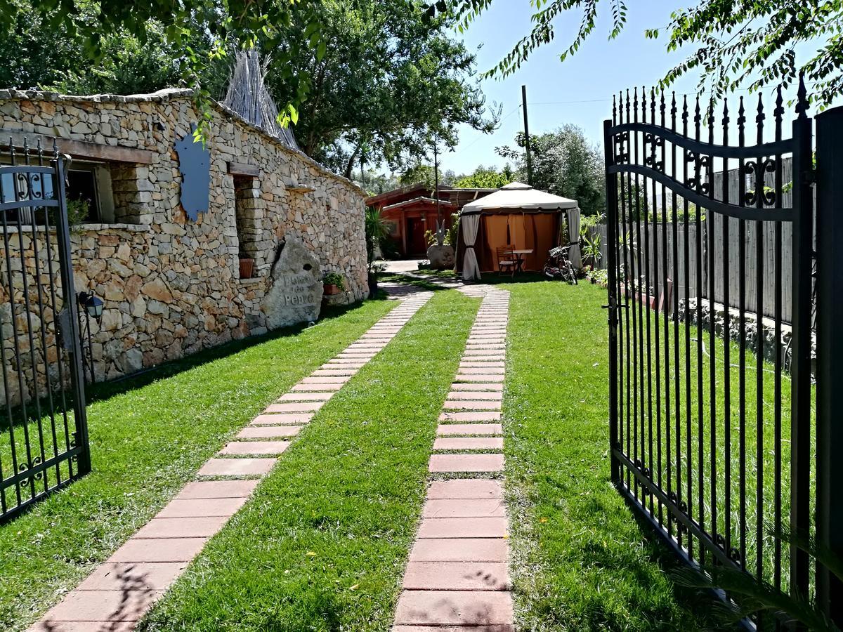 B&B Domo De Pedra Tottubella Bagian luar foto